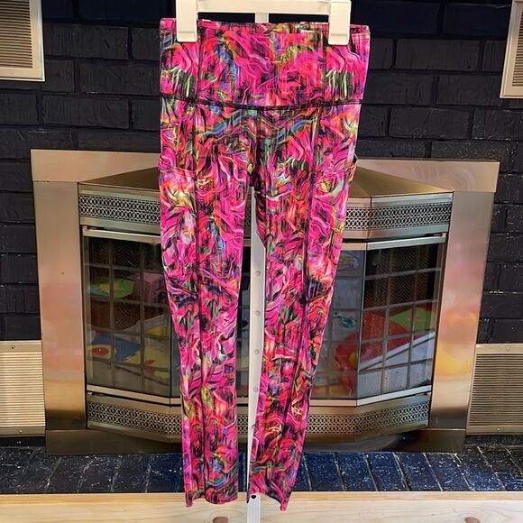 Lululemon Fast and Free High Rise Crop 23" Sz 4 Hyper Flow Pink Multi Nulux 4029 - Picture 1 of 8